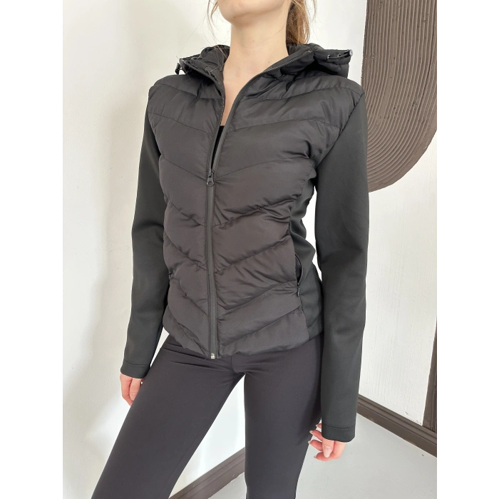 Range Kapüşonlu Şişme Mont Siyah