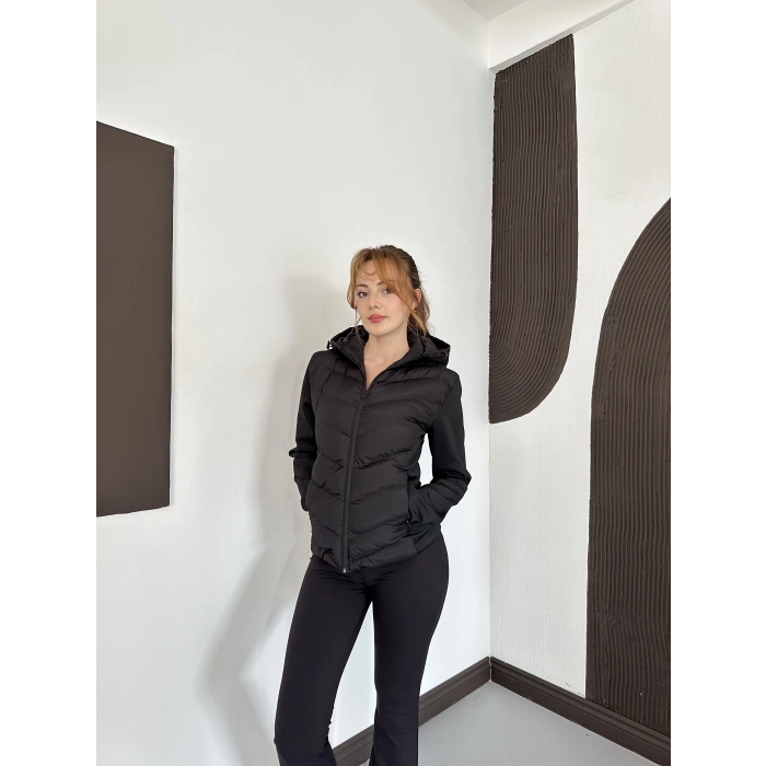 Range Kapüşonlu Şişme Mont Siyah