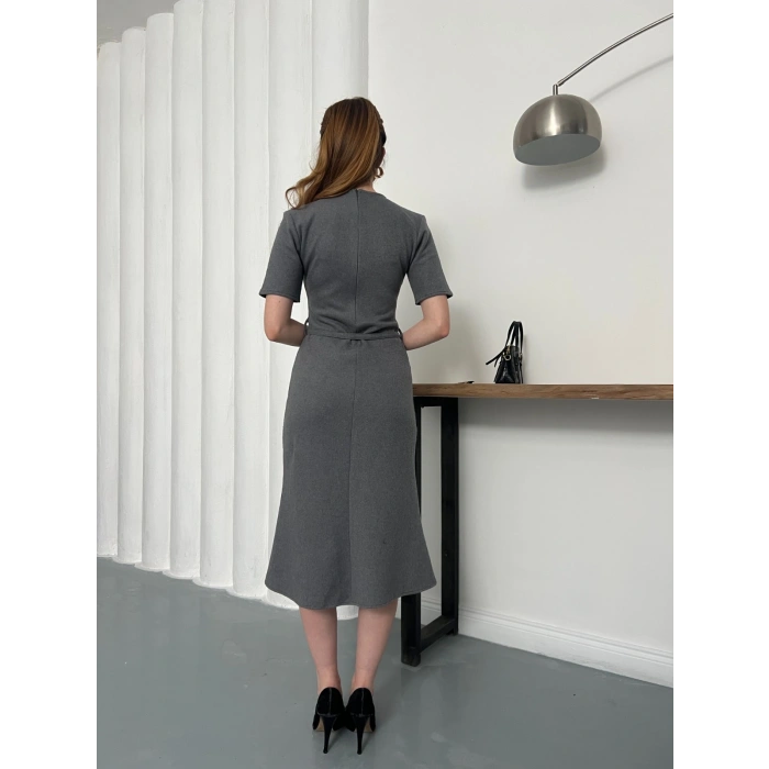 Selanik Kumaş Kemer Detaylı Elbise Gri