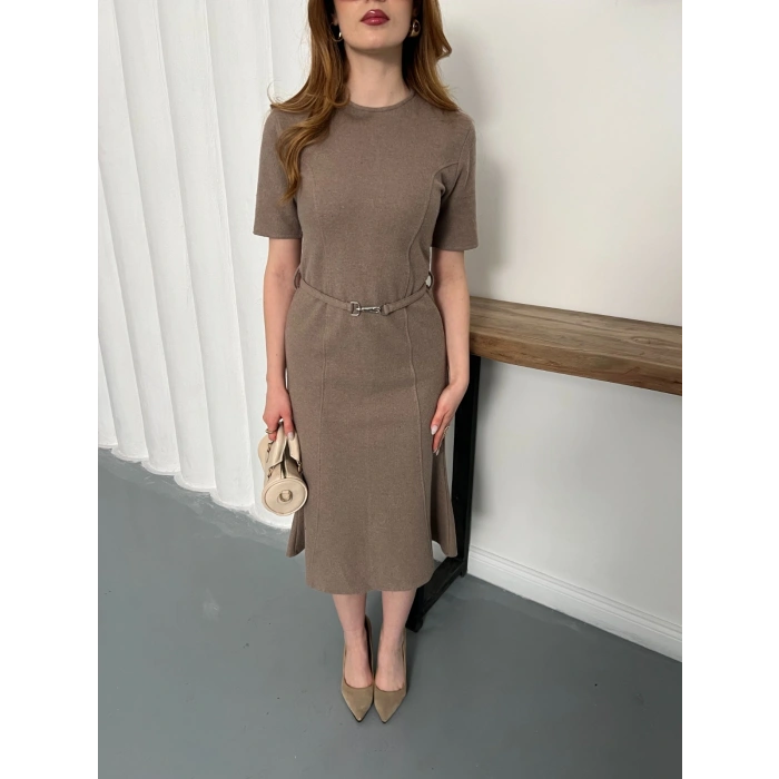 Selanik Kumaş Kemer Detaylı Elbise Kahve