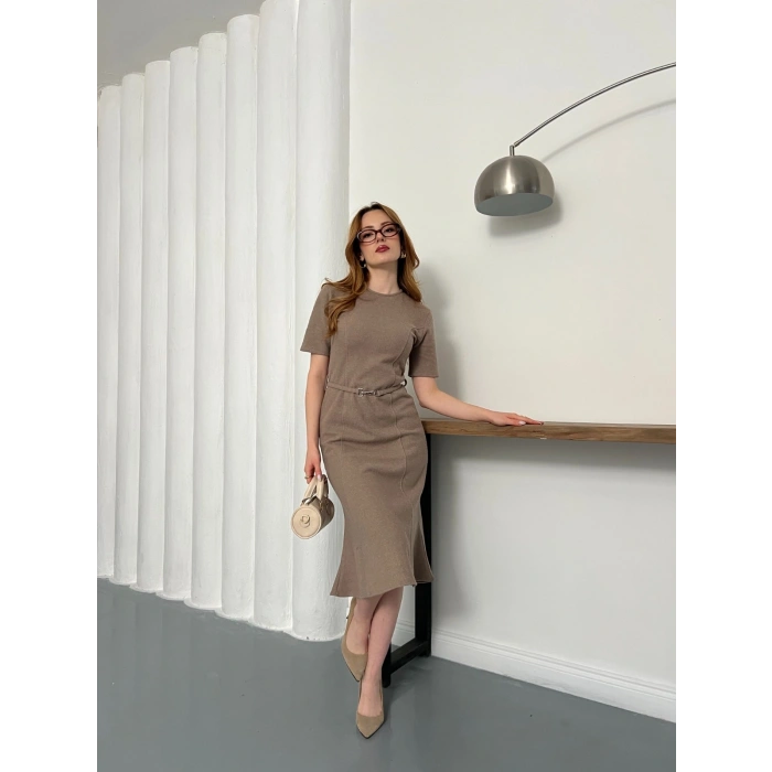 Selanik Kumaş Kemer Detaylı Elbise Kahve