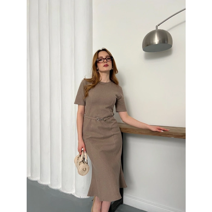 Selanik Kumaş Kemer Detaylı Elbise Kahve