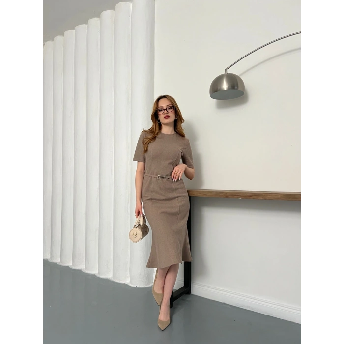 Selanik Kumaş Kemer Detaylı Elbise Kahve