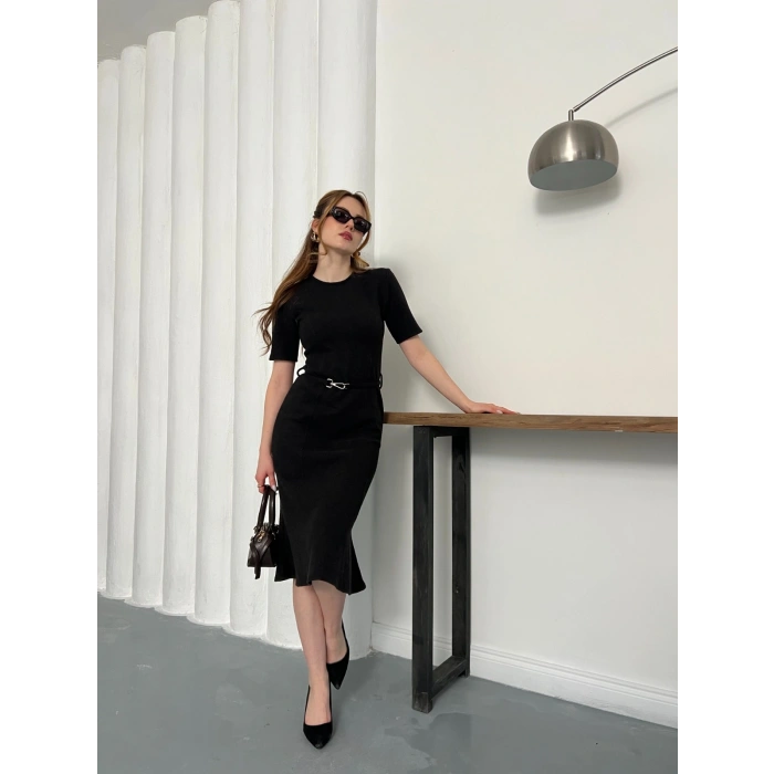 Selanik Kumaş Kemer Detaylı Elbise Siyah