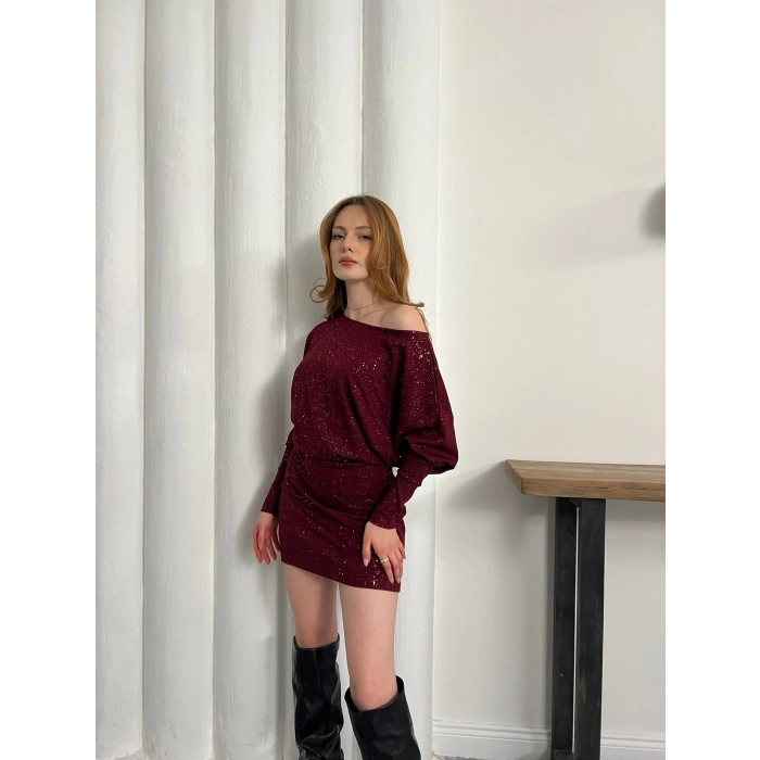 Sim Detaylı Tek Omuz Mini Elbise Bordo