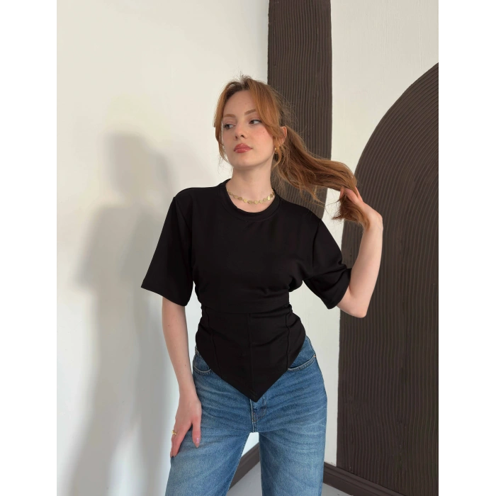 Sırt Pencere Detaylı Model Korseli Tişört Siyah