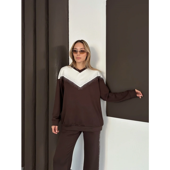 Taş Detaylı V Yaka Pantolonlu Takım Kahverengi