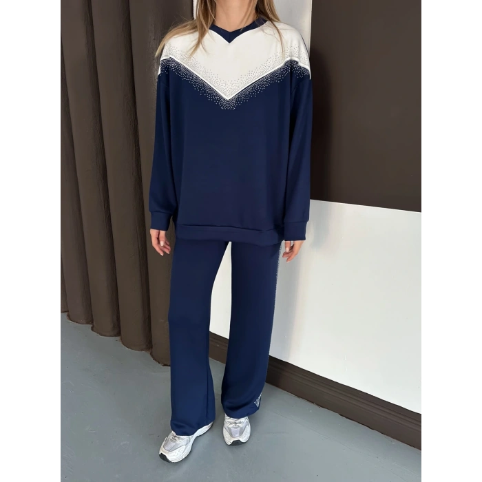 Taş Detaylı V Yaka Pantolonlu Takım Lacivert