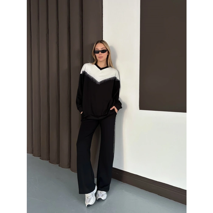 Taş Detaylı V Yaka Pantolonlu Takım Siyah
