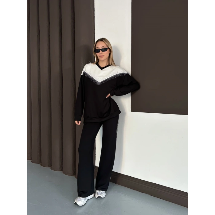 Taş Detaylı V Yaka Pantolonlu Takım Siyah