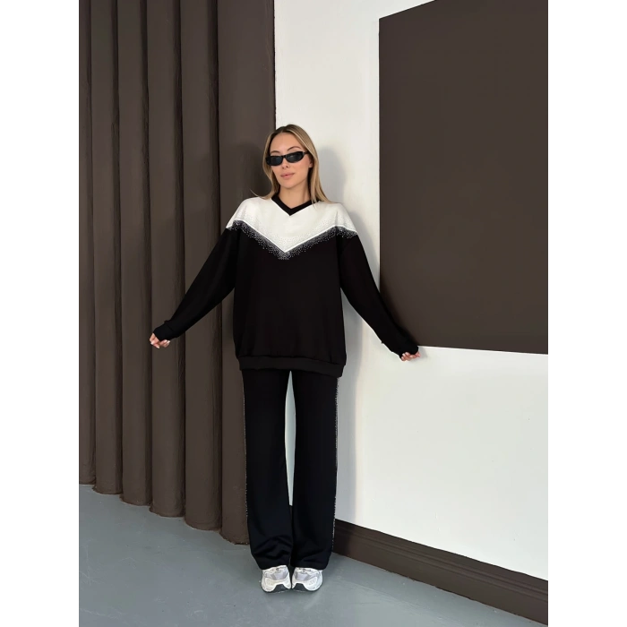 Taş Detaylı V Yaka Pantolonlu Takım Siyah