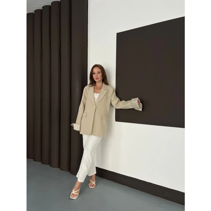 Tek Düğmeli Astar Detaylı Ceket Bej