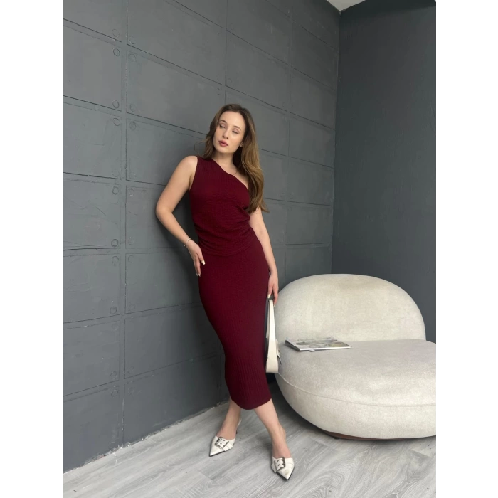 Tek Omuz Bürümcük Etekli Takım Bordo