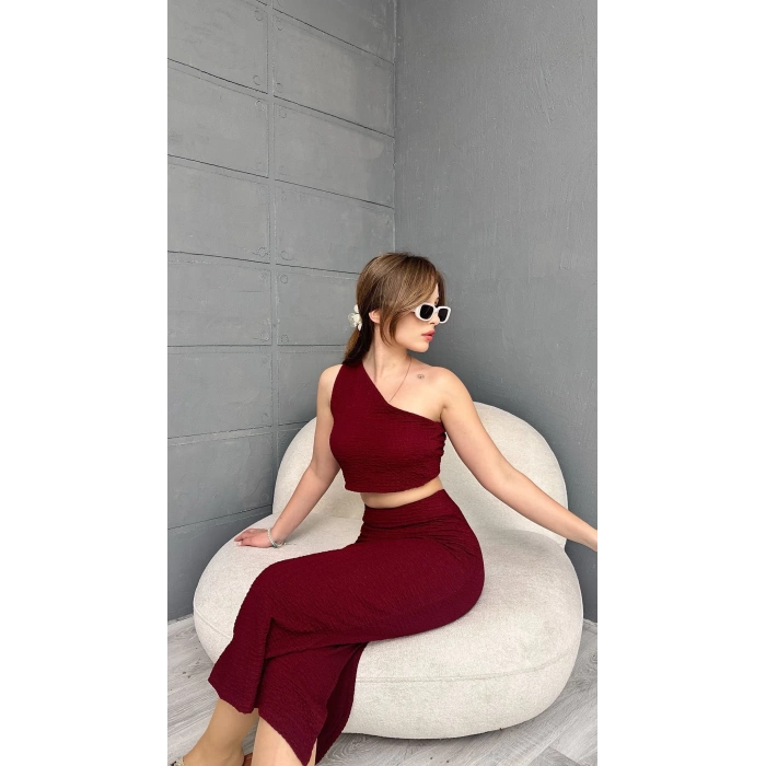 Tek Omuz Bürümcük Etekli Takım Bordo