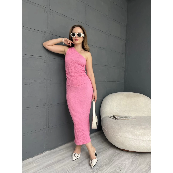 Tek Omuz Bürümcük Etekli Takım Pembe