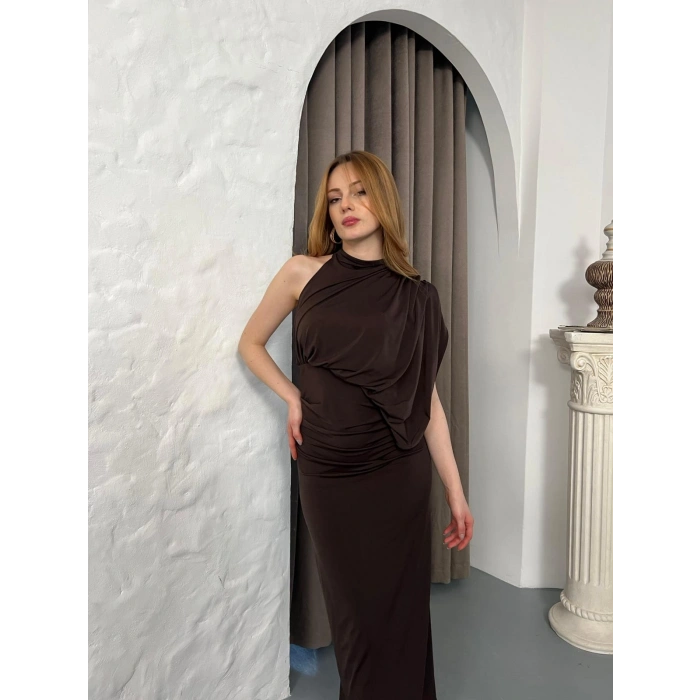 Tek Omuz Büzgü Detay Sırt Dekolte Elbise Acı Kahve