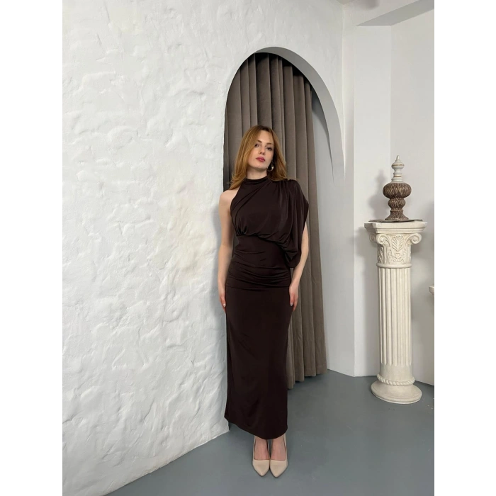 Tek Omuz Büzgü Detay Sırt Dekolte Elbise Acı Kahve