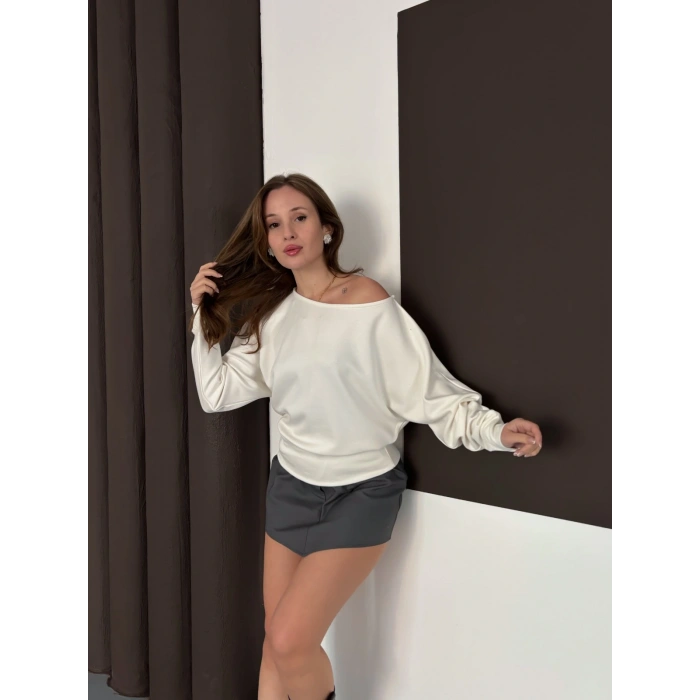 Tek Omuz Yarasa Kol Bluz Beyaz