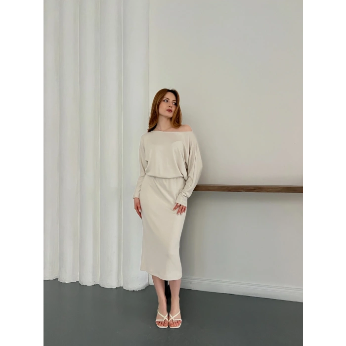 Tek Omuz Yarasa Kol Uzun Kol Elbise Bej