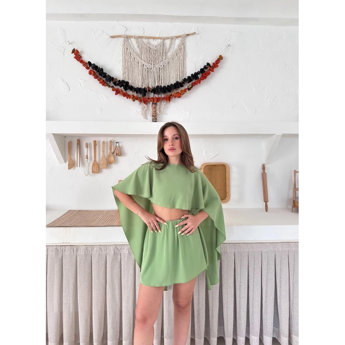 Tek Parça Farklı Farklı Giyebileceğiniz Etekli Takım Yeşil