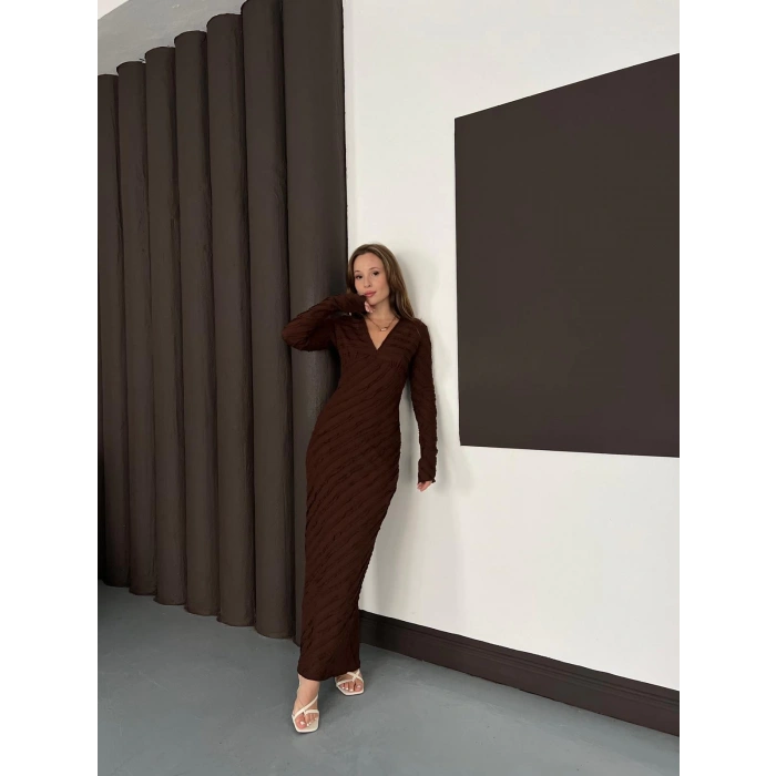 Ters Dikiş Detaylı Uzun Elbise Kahve