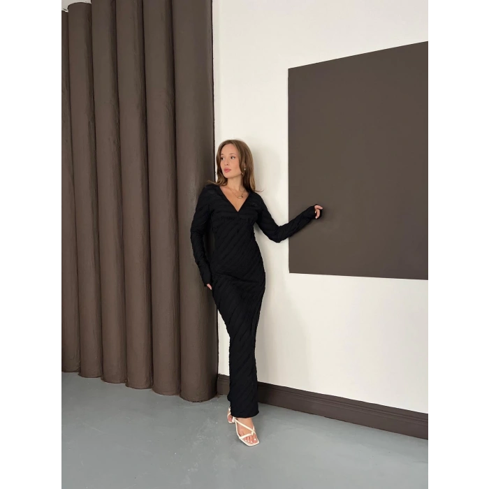 Ters Dikiş Detaylı Uzun Elbise Siyah