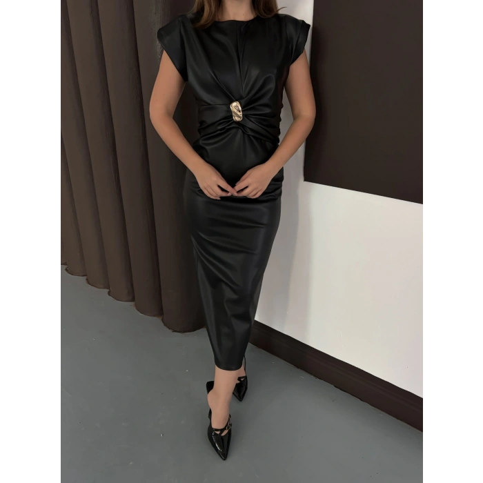 Toka Detaylı Deri Elbise Siyah