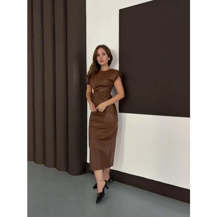 Toka Detaylı Deri Elbise Taba