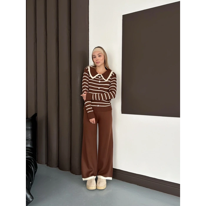 Yaka Detaylı Çizgili İkili Linda Triko Takım Kahve