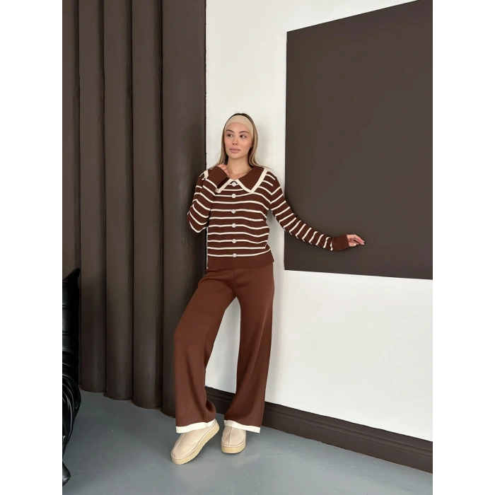 Yaka Detaylı Çizgili İkili Linda Triko Takım Kahve
