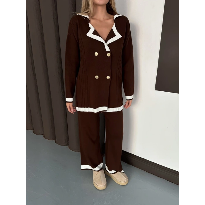 Yaka Detaylı Triko Takım Acı Kahve