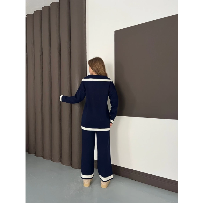 Yaka Detaylı Triko Takım Lacivert