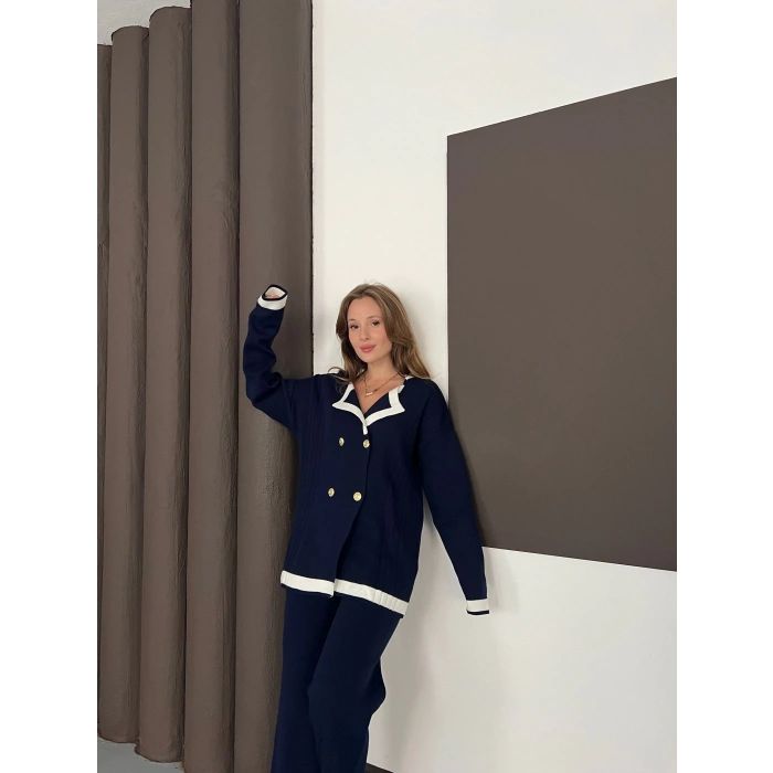 Yaka Detaylı Triko Takım Lacivert