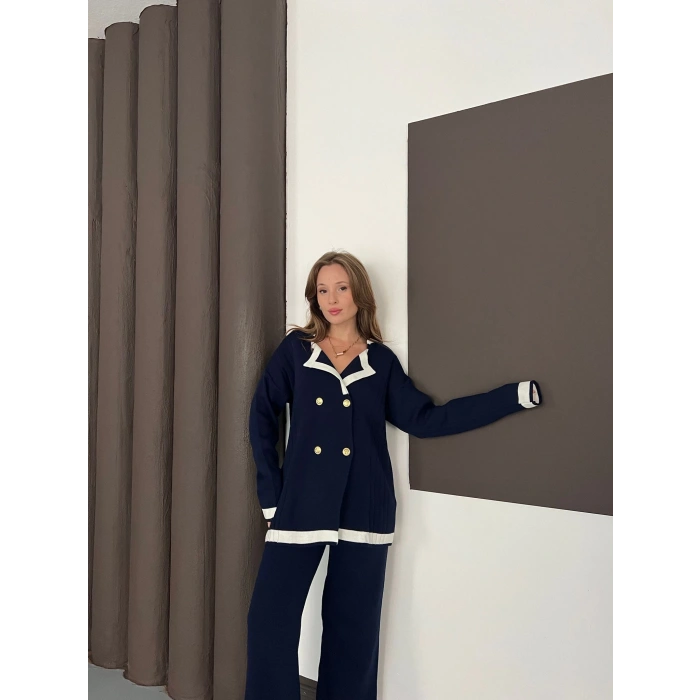 Yaka Detaylı Triko Takım Lacivert