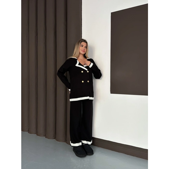 Yaka Detaylı Triko Takım Siyah