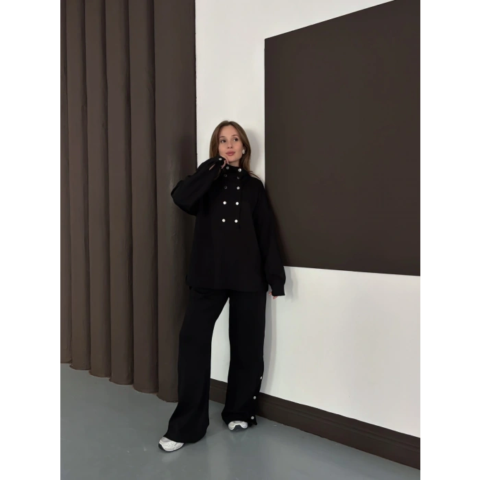 Yaka Düğme Detaylı Rahat Kesim Takım Siyah