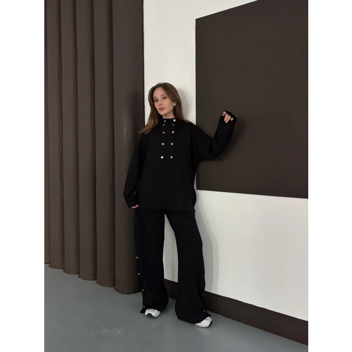 Yaka Düğme Detaylı Rahat Kesim Takım Siyah