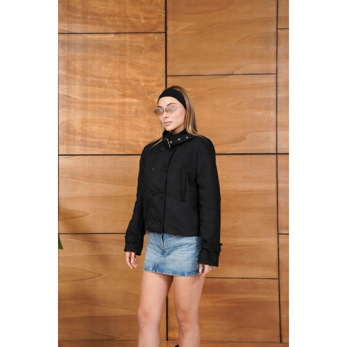 Yaka Kemer Detaylı Nubuk Ceket Siyah