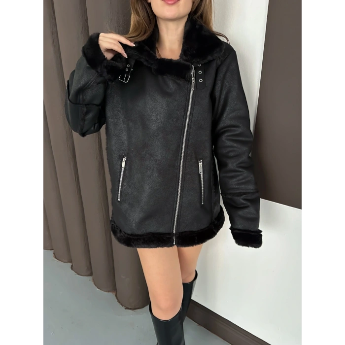Yaka-Kol Peluş Detaylı Lamine Ceket Siyah