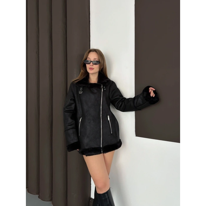 Yaka-Kol Peluş Detaylı Lamine Ceket Siyah