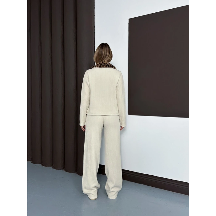 Yaka Leopar Peluş Detay Modal Takım Ekru