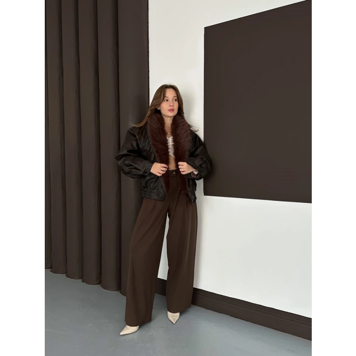 Yaka Peluş Detay Cepli Deri Ceket Acı Kahve