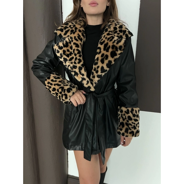 Yaka Peluş Detaylı Kuşaklı Deri Kısa Ceket Leopar