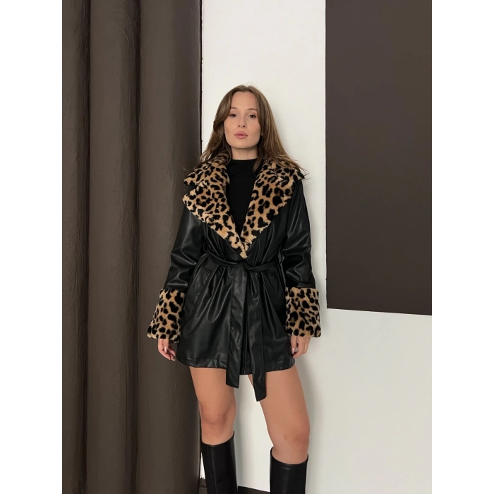Yaka Peluş Detaylı Kuşaklı Deri Kısa Ceket Leopar