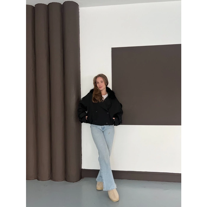 Yaka Peluşlu Bel Lastikli Tasarım Ceket Siyah