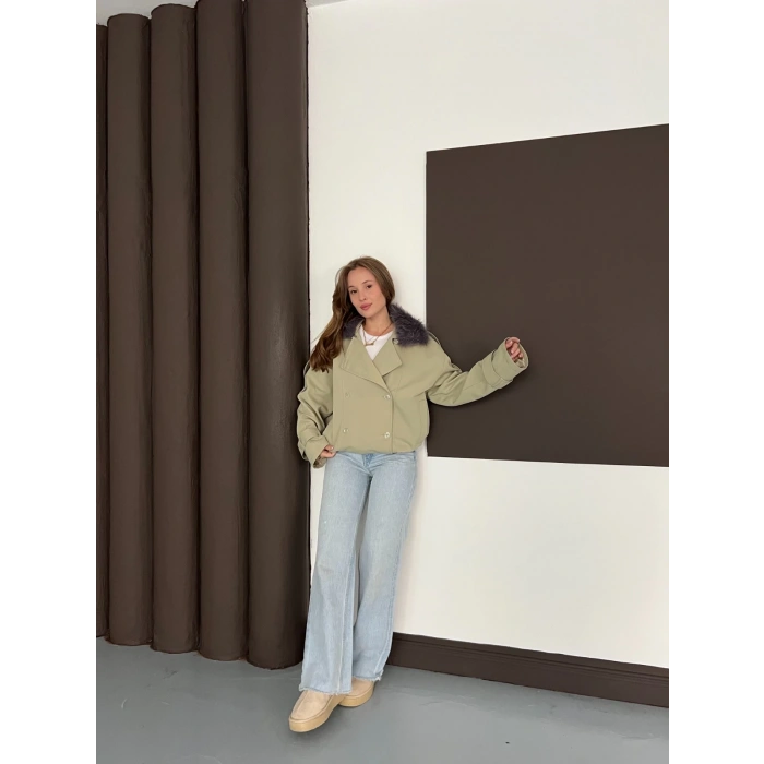 Yaka Peluşlu Bel Lastikli Tasarım Ceket Yeşil