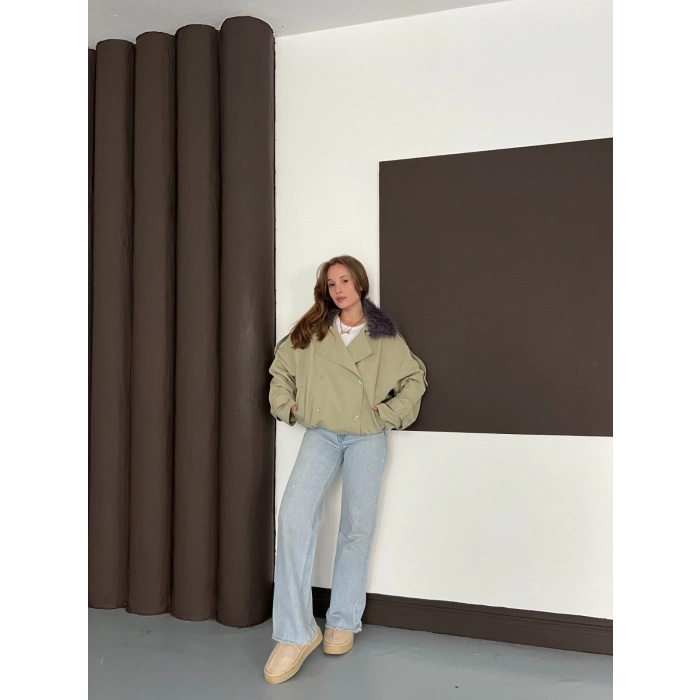 Yaka Peluşlu Bel Lastikli Tasarım Ceket Yeşil