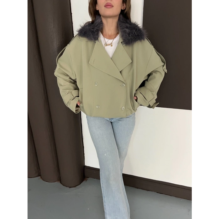 Yaka Peluşlu Bel Lastikli Tasarım Ceket Yeşil