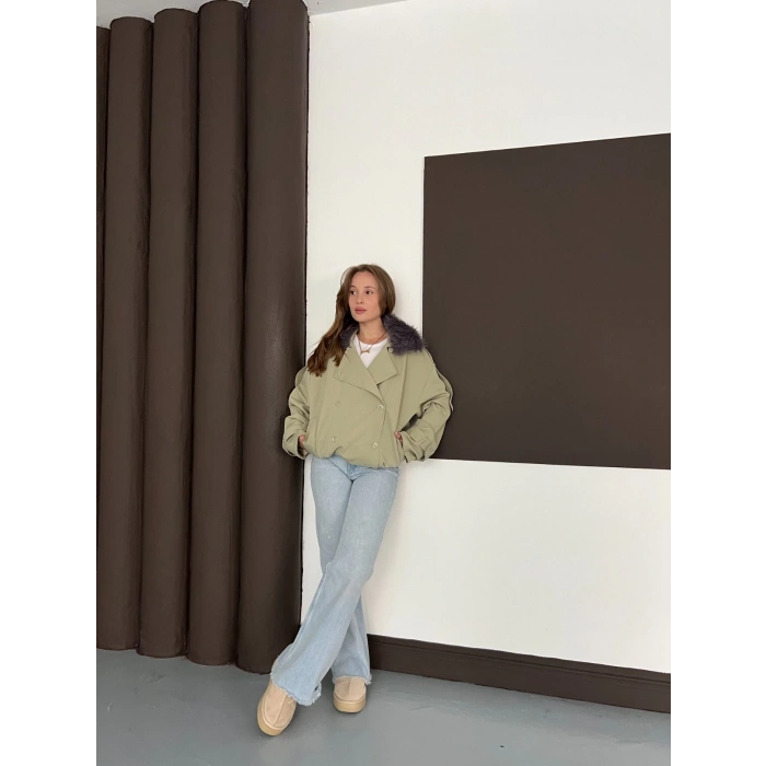 Yaka Peluşlu Bel Lastikli Tasarım Ceket Yeşil