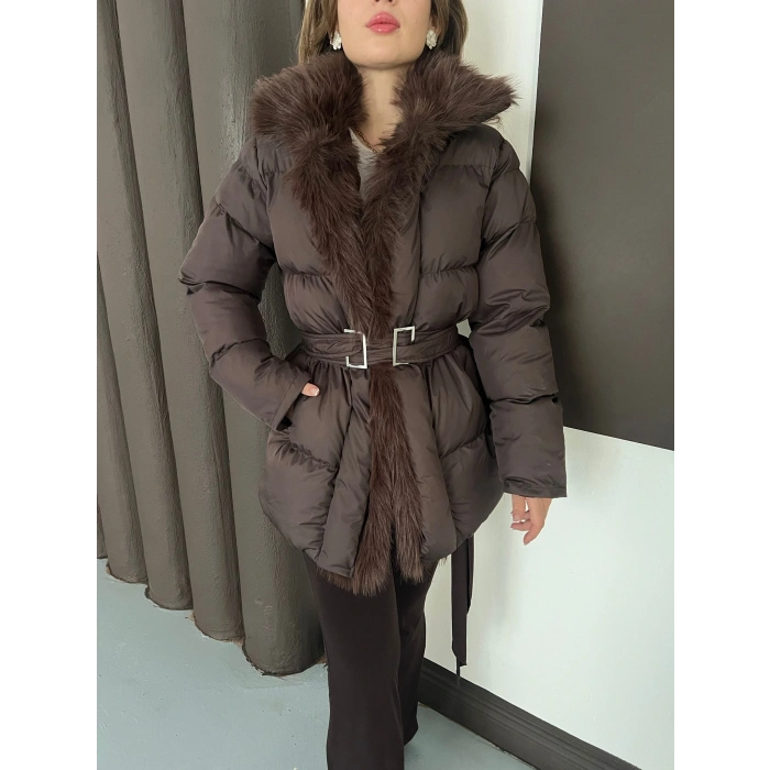 Yaka Peluşlu Kemer Detaylı Şişme Mont Kahve